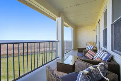 Image de Beachfront! ! Réservez d��s maintenant pour des vacances amusantes à Blue Water View!