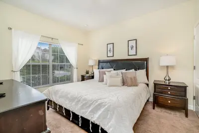 Image de Paradise Palms Resort Maison de ville avec piscine seulement 8 minutes de Disney