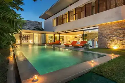 Image de Villa Moderne à Canggu proche de la plage
