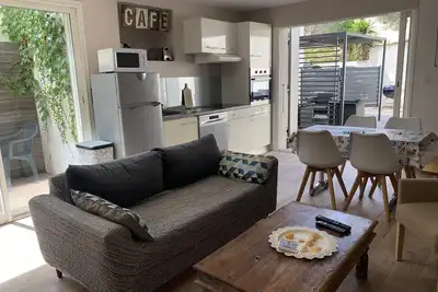 Image de Petite Maison De Pecheur au calme proche plage de Portissol et port de Sanary