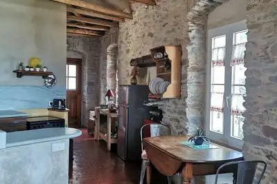 Image de Authentique gîte rustique de village.