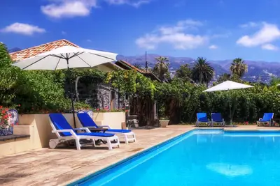 Image de Charming stone cottage in Funchal | Loja Lenha