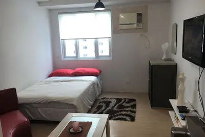 Studio entièrement meublé dans le Triangle Sud Quezon City Metro Manila