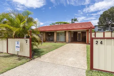 Image de Maison familiale confortable et Ă quelques minutes de l'eau! Tarooki St, Bellara