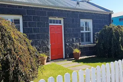 Image de Young's Cottage - vers 1861