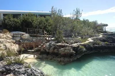 Image de Magnifique cottage privé avec votre propre crique