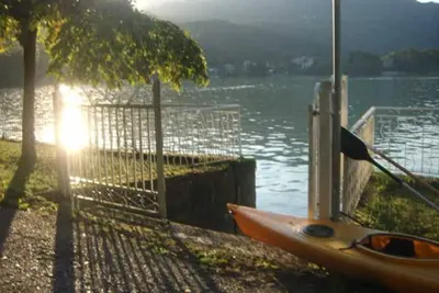 Sur Les Rives Du Lac Avec Terrasse - De 2 À 7 Lits RÉSERVANT Tout Le Logement