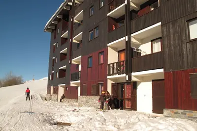 Image de les menuires, appartement  deux piéces de charme, renové, au pied des pistes