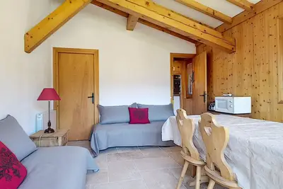 Image de Plein sud, au pied des pistes et 10 m à pied du village, appartement rénové pour 4\/5 personnes