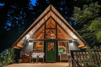 Image de Fabulous 2 Bedroom / 2 Bath A-frame Retreat - The Coolest Place On Whidbey Island!