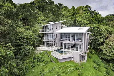 Image de Villa de luxe avec vue imprenable sur l'océan et la jungle \/ confidentialité