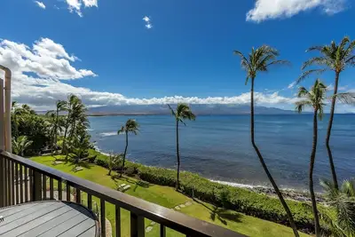 Image de Nouvelle liste! Vues panoramiques sur l'océan! Emplacement incroyable! Ma'alaea Banyan 412!