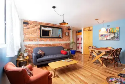 Image de Cozy Spot dans le ♥ du quartier rom