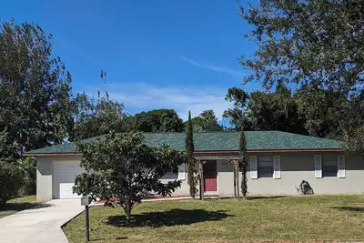 Image de Quartier calme, Ă quelques minutes en voiture du meilleur de Treasure Coast!