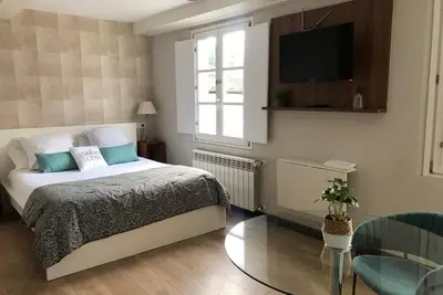 Studio Pour 3 Min. à Pied de la Cathédrale - Jardin Terrasse Wifi Ascenseur - 2a