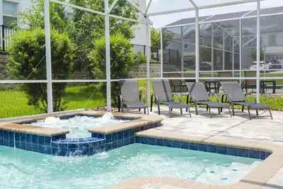 Image de Nouvelle famille unique de 6 chambres dans le cadre exclusif de ChampionsGate Golf