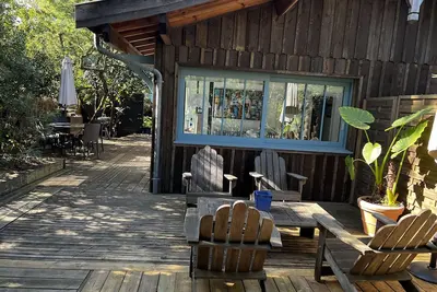 Image de Cap Ferret, charme d'une cabane en bois et confort d'une réalisation récente