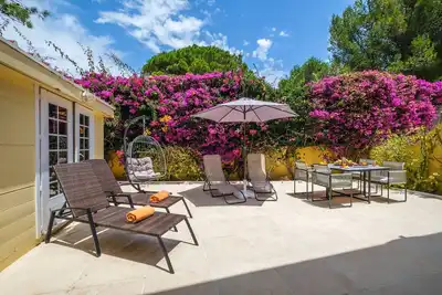 Image de Superbe villa en bord de mer, pour 8 personnes avec piscine, court de tennis - à Cascais