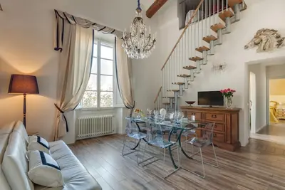 Image de A stunning recently renovated 3-bedroom, 2-bathroom home