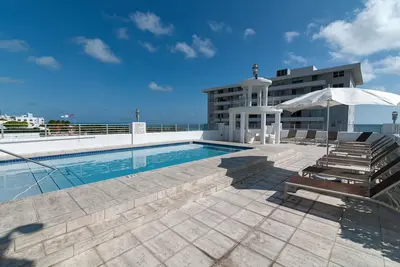 Image de Miami Beach Sofi (South of Fifth) Condo de luxe (301)