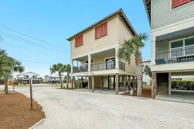 Image de Ashore Thing - Nouveau chalet 3 chambres à Gulf Shores avec activités Gratuites!
