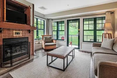 Image de Appalachian Lodge ★ face à la montagne ★ cheminée ★ balcon ★ à Mountain Creek ★ piscine ★ 248