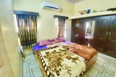 Luxueuse maison de 2 chambres avec cuisine et salon