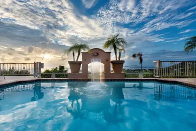 Image de Villa Capiz: Villa de luxe au sommet d'une colline avec piscine, jacuzzi et vue panoramique sur l'océan