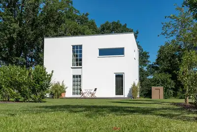 Image de Appartement moderne et confortable, immeuble neuf, 77 m², sauna