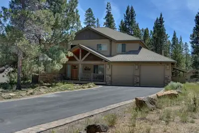 Image de Premier Luxury Home: 7 Br / 8 Ba / bain à remous / salle de jeux / nuits gratuites!