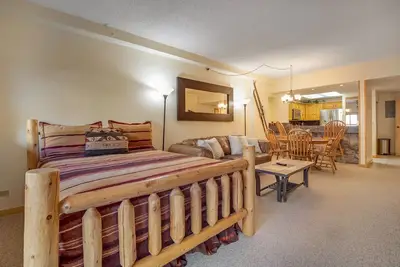 Image de Meilleure valeur! Village à Breckenridge 1/2 pâté de maisons de la rue principale