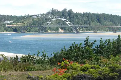 Image de Vues de classe mondiale sur l'océan, la baie et le pont! Ocean Front!