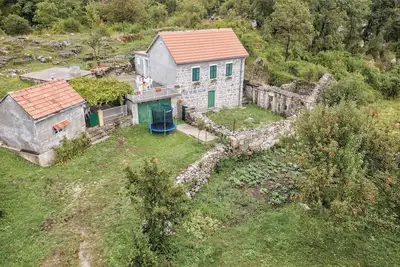 Image de Superbe maison de 2 chambres à Herceg.