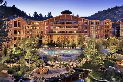 Image de Luxe 2 Br / 3 bains complets au sommet de la Grand Sierra Lodge! ! ! !