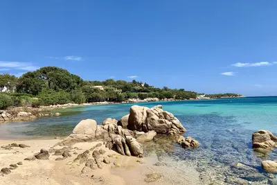 Image de Penthouse de Porto Cervo Marina, grande terrasse, Wi-Fi et parking gratuit. Promenade sur la plage