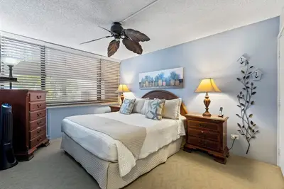 Image de * Grande cour intérieure - Emplacement au rez-de-chaussée *