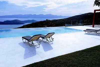 Image de Eagle View Mountain and Beach Estate