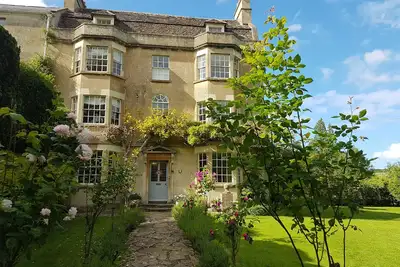 Image de Maison de campagne près de Bath, parfait pour les groupes d'amis et de famille.