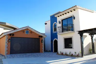 Image de Villa de 4 chambres à Copala sur le parcours de golf de Quivira avec piscine privée et jacuzzi
