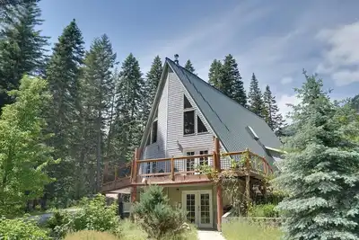 Image de Grand pavillon moderne avec bain à remous-15min Stevens Pass ou Leavenworth! !