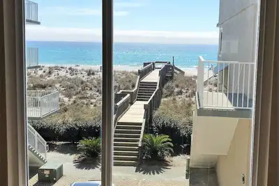 Image de Condo Spacieux Sur La Plage Avec Piscine