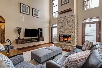 Breckenridge Luxury Private Home moderne! Emplacement idéal, vues superbes, bain à remous privé!
