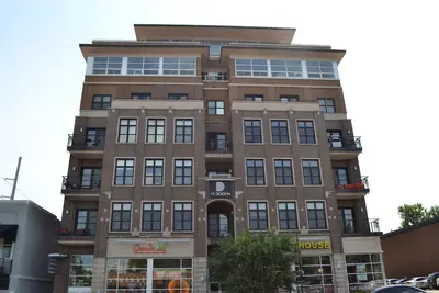 Image de 6e étage condo dans The Dickson avec Vue du Old Main