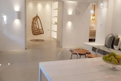 Image de Maison moderne près de Parikia avec 3 chambres