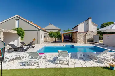 Image de Merveilleuse maison de vacances privée avec climatisation, piscine privée, Wifi, Tv et terrasse