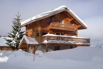 Image de Chalet 3* cosy déco soignée cheminée 300m des pistes 12per Wifi