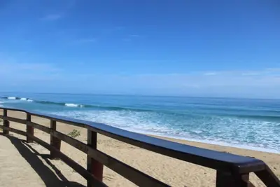 Image de Pelican Point (H) Beachfront Sandy Beach. . . . . studio apt sans cuisine