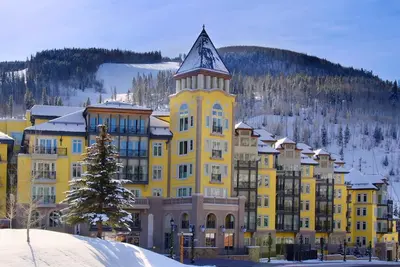 Image de Superbe résidence de 4 chambres avec vue sur la montagne - Accès à la piscine extérieure et au spa
