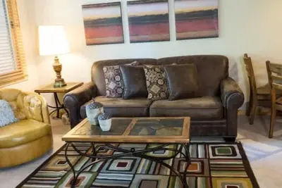Image de Amazing Services | Condo confortable avec cuisine, proche de tout!
