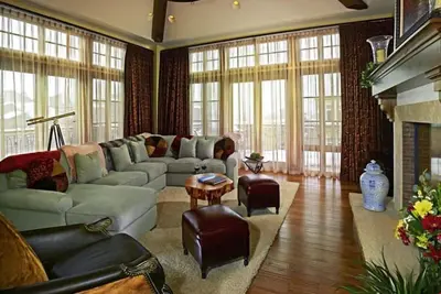 Image de Condo de luxe, 12 personnes | Incroyable piscine sur le toit, Hot Tubs, Spa & Gym!